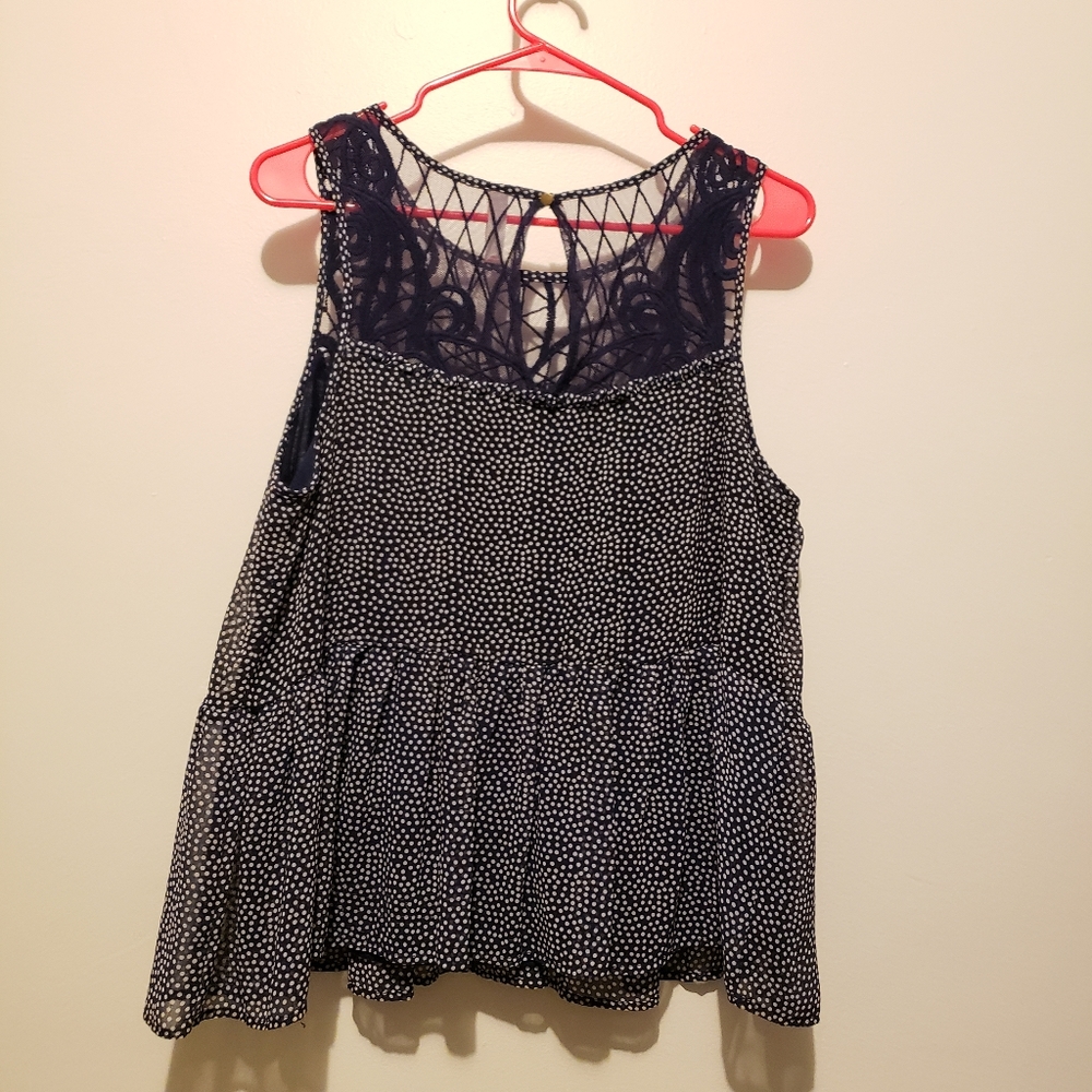 Xhilaration Large Laced Tank